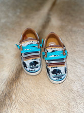 Load image into Gallery viewer, Mini Hilo Buffalo Ariat Shoes - NEW
