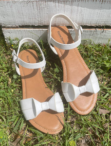 Pierre Dumas White Sandals