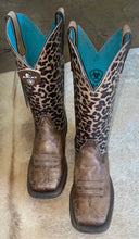 Load image into Gallery viewer, Women&#39;s Circuit Savanna Ariat Boots
