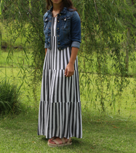 Load image into Gallery viewer, Striped Sleeveless Dress
